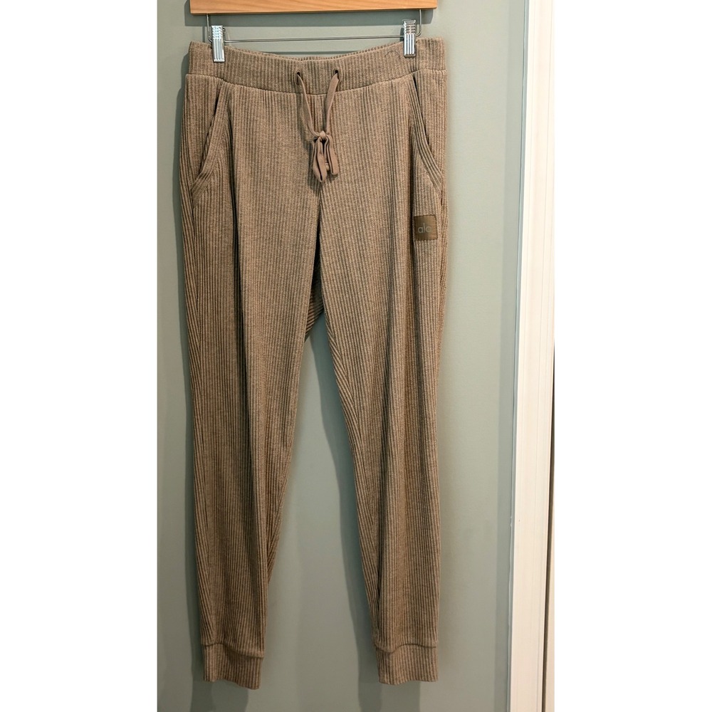 Alo Yoga Muse Ribbed Jogger Tan Heathered Sweatpants Medium Drawstring Pockets
